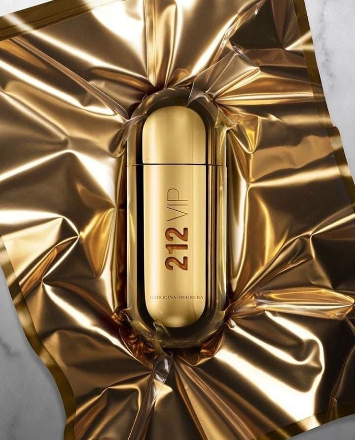 Carolina Herrera 212 VIP